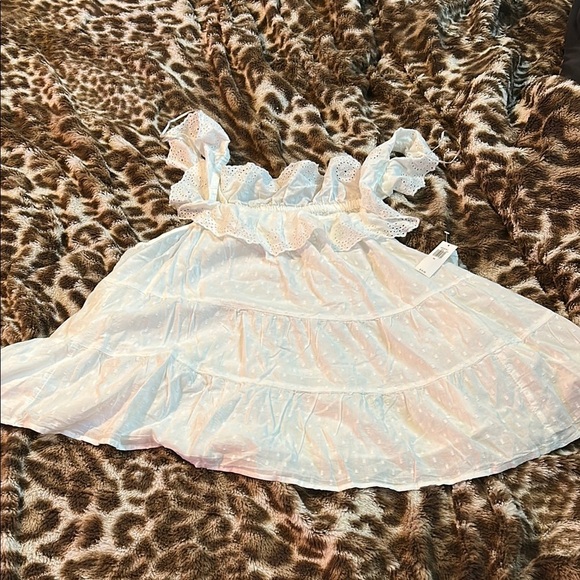 Charming White Top with Ruffle Details - Picture 1 of 7